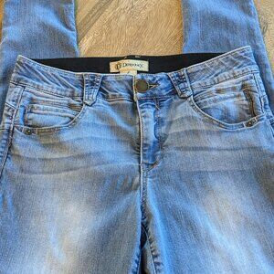 Democracy "Ab" Solution Light Wash Distressed 6 Pocket Jeans, Size 8